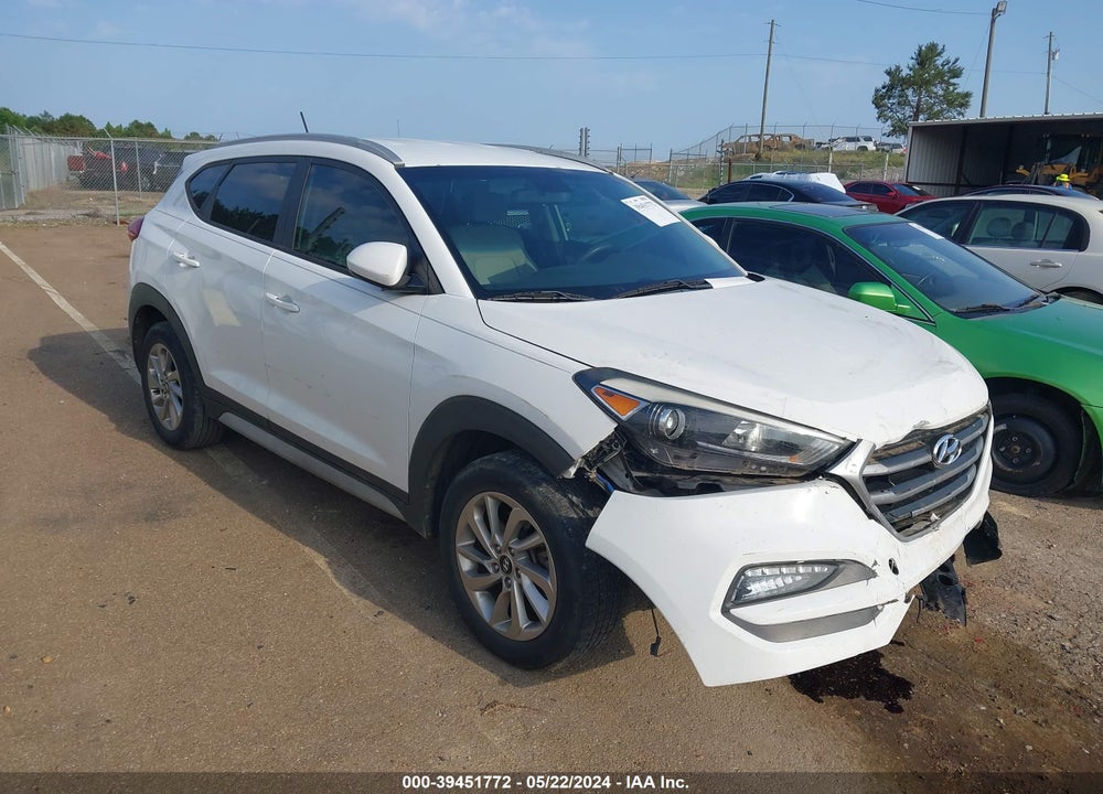 2017 HYUNDAI TUCSON SE VIN: KM8J33A49HU471028