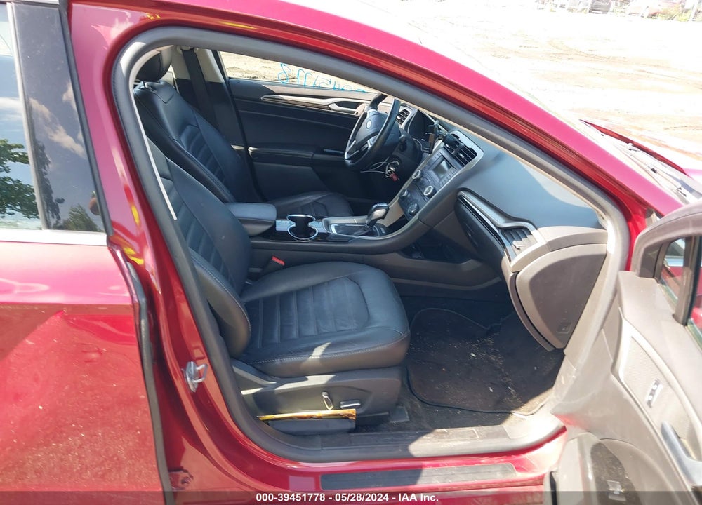 2015 FORD FUSION SE VIN: 3FA6P0HD1FR197031