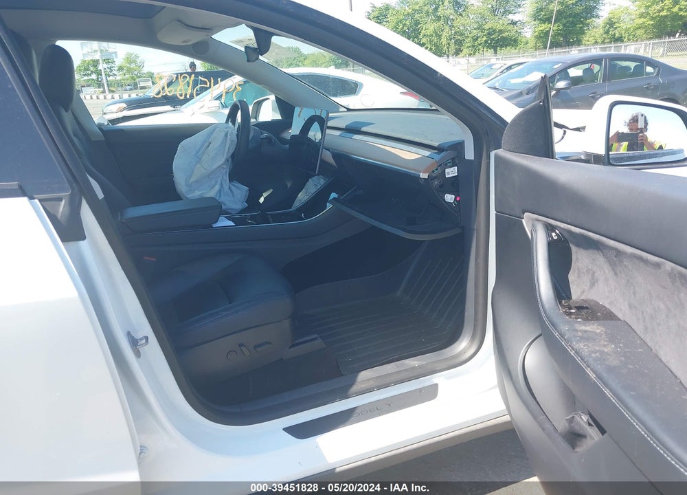 2020 TESLA MODEL Y LONG RANGE DUAL MOTOR ALL-WHEEL DRIVE/PERFORMANCE DUAL MOTOR ALL-WHEEL DRIVE VIN: 5YJYGDEF7LF000764