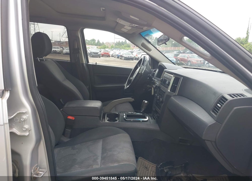 2008 JEEP GRAND CHEROKEE LAREDO VIN: 1J8GR48K98C147910