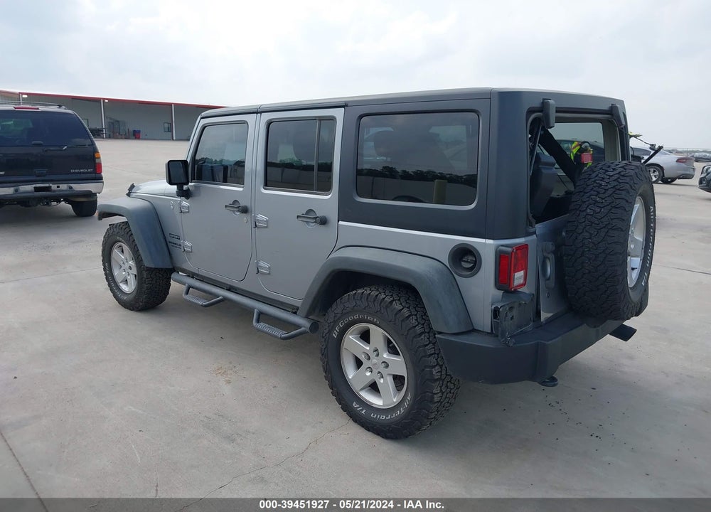 2015 JEEP WRANGLER UNLIMITED SPORT VIN: 1C4BJWDG0FL520724