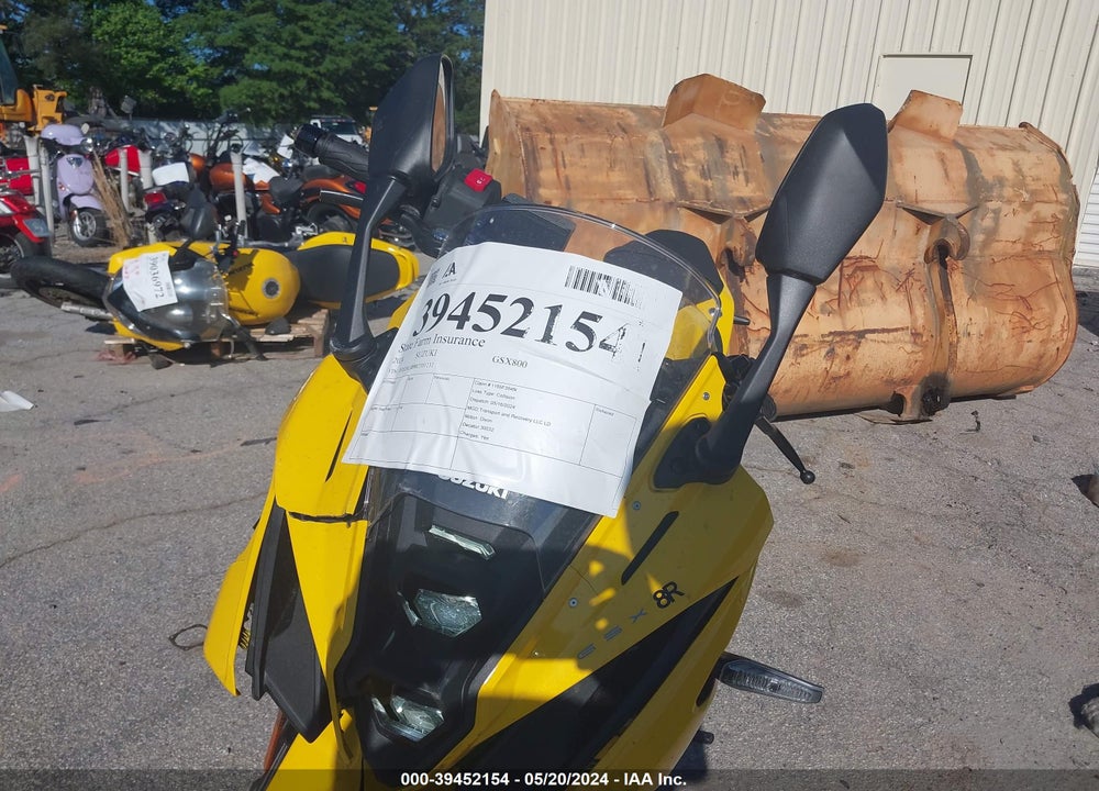 2024 SUZUKI GSX800 F VIN: JS1EM13B9R7101131
