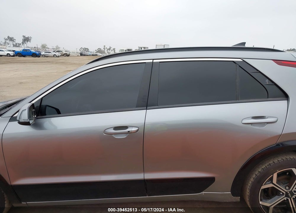 2023 KIA NIRO EX TOURING VIN: KNDCR3LE1P5031489