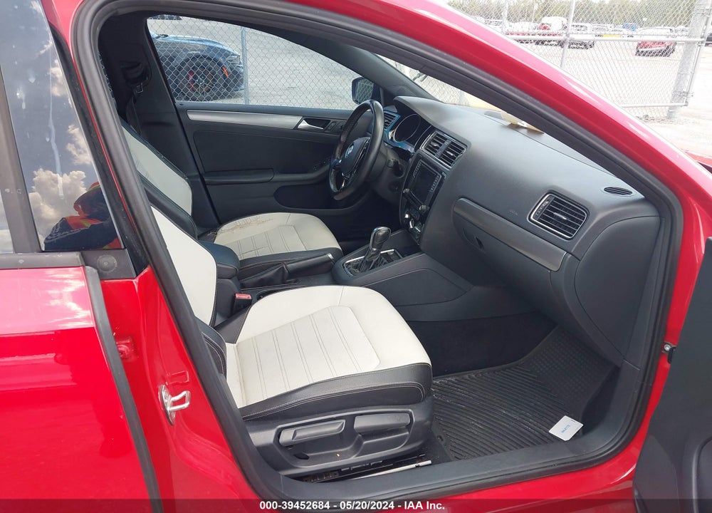 2016 VOLKSWAGEN JETTA 1.8T SPORT VIN: 3VWD17AJ1GM400751