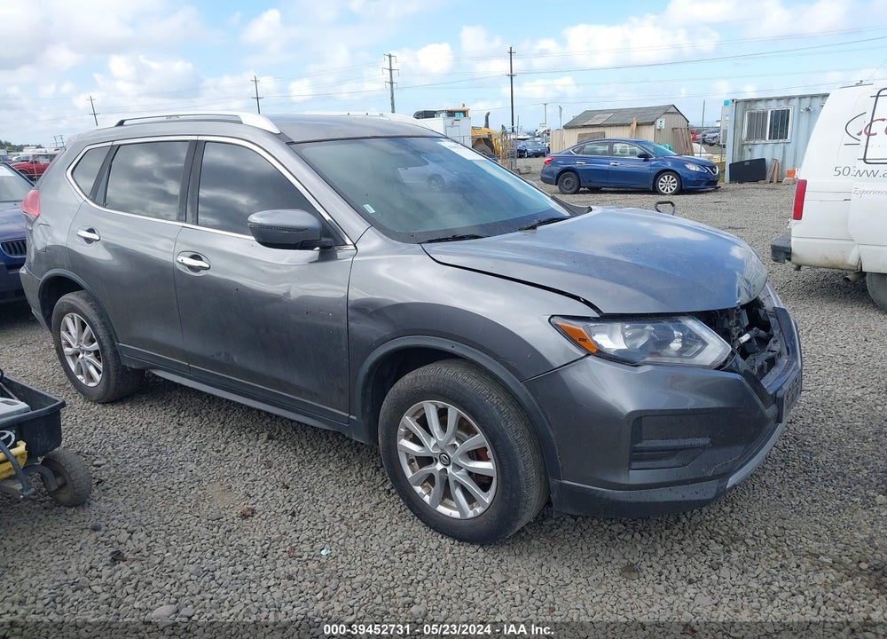 2017 NISSAN ROGUE SV VIN: KNMAT2MV2HP574051