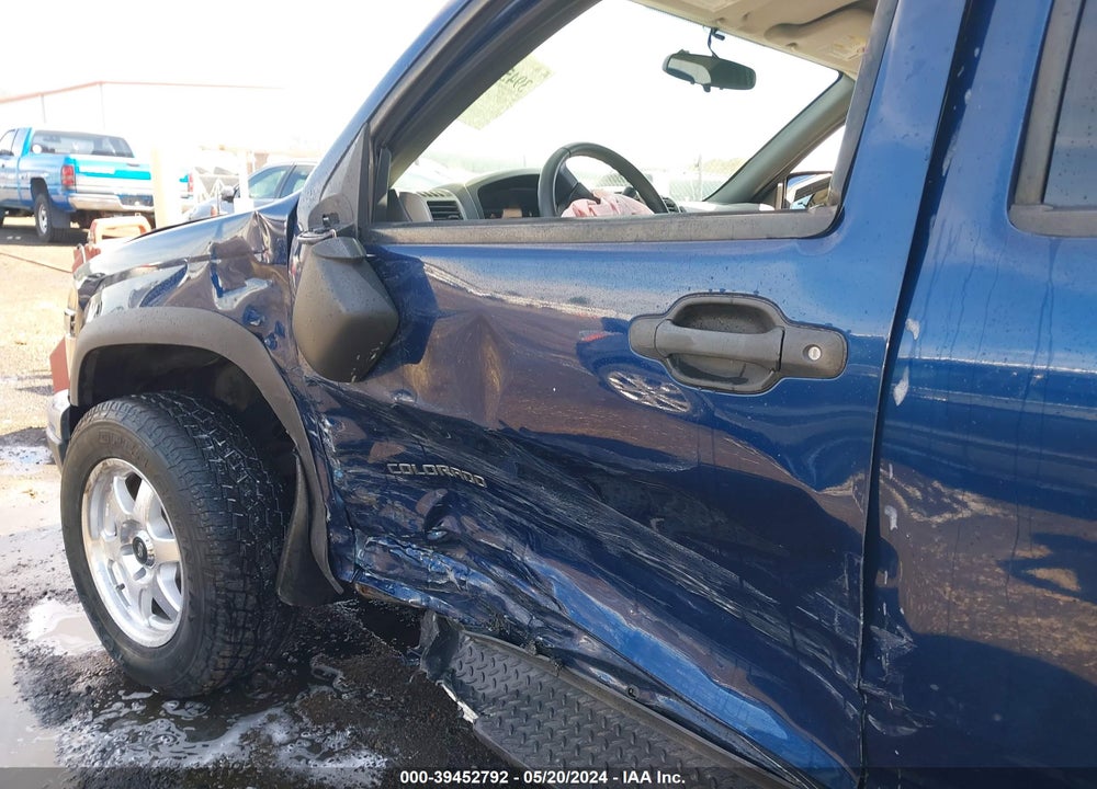 2004 CHEVROLET COLORADO LS VIN: 1GCDT136X48186619