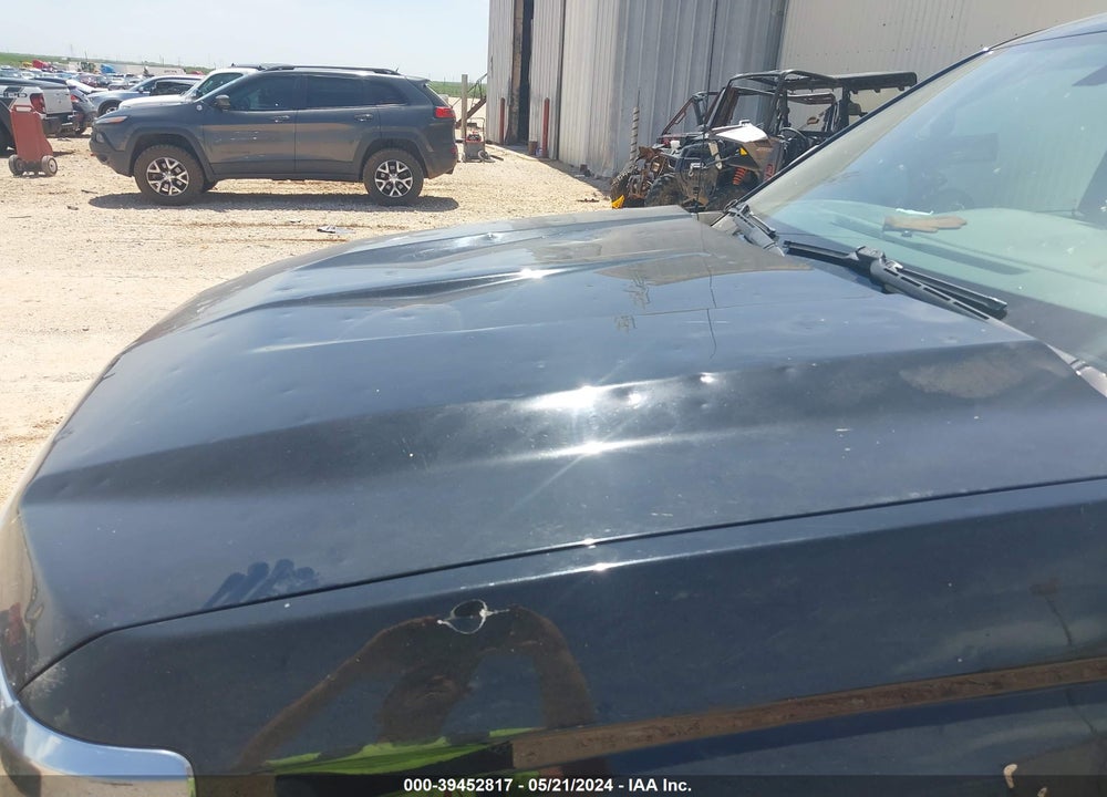 2018 CHEVROLET SILVERADO 1500 1LT VIN: 1GCRCREC8JZ141787