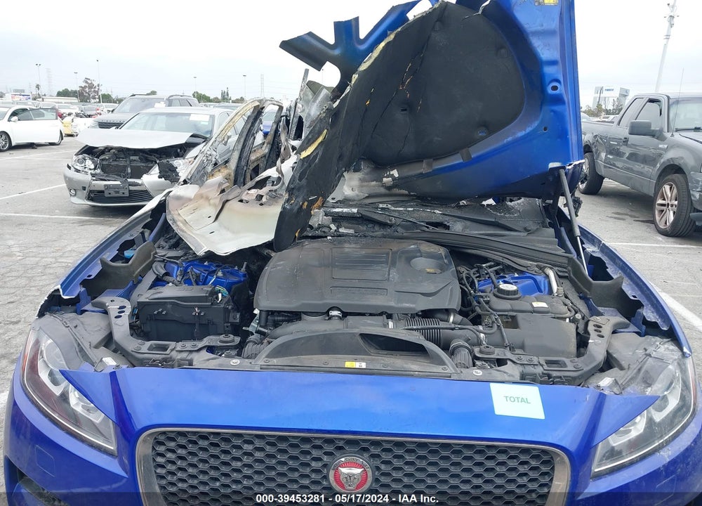 2018 JAGUAR F-PACE 30T PREMIUM VIN: SADCJ2GX4JA289537