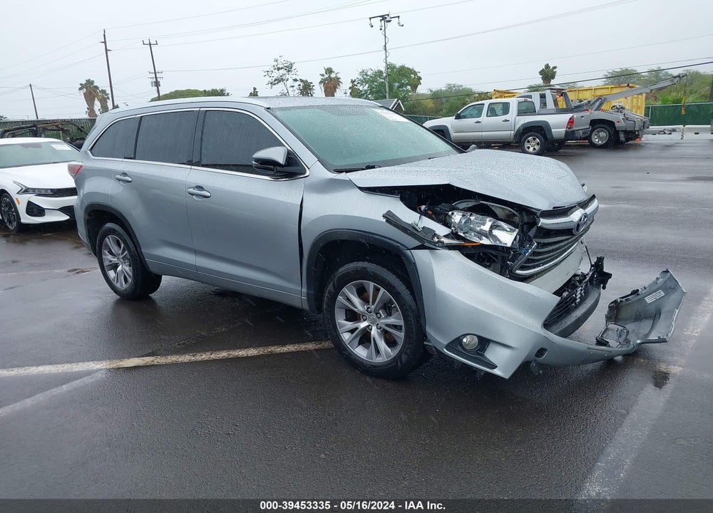 2015 TOYOTA HIGHLANDER XLE V6 VIN: 5TDKKRFH2FS050179