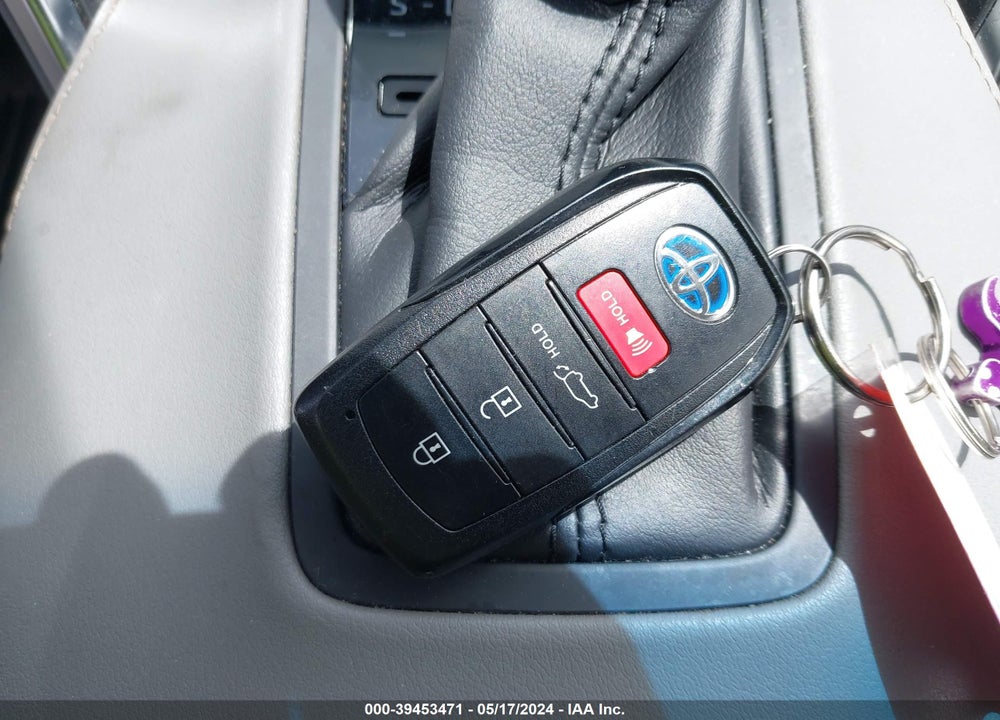 2021 TOYOTA VENZA LE VIN: JTEAAAAH3MJ000873