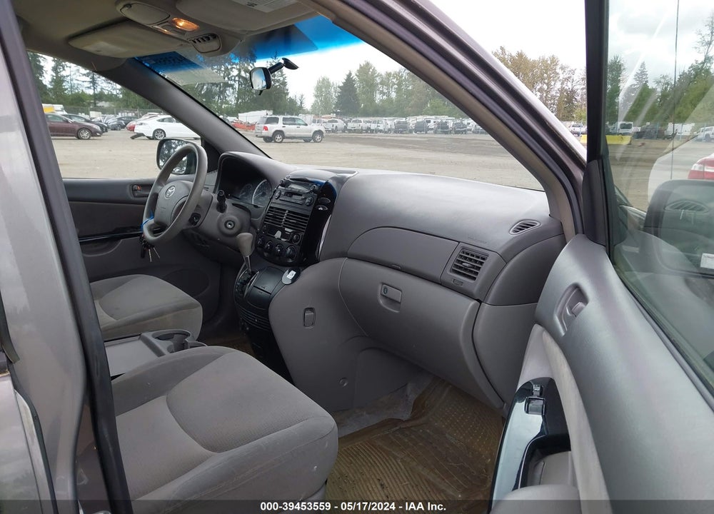2005 TOYOTA SIENNA LE VIN: 5TDZA23C95S263873