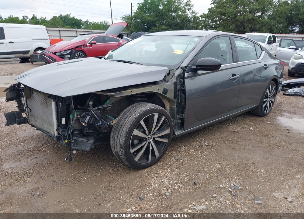 2022 NISSAN ALTIMA SR FWD VIN: 1N4BL4CV3NN381051