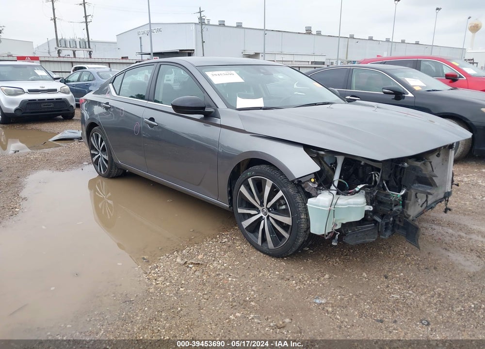 2022 NISSAN ALTIMA SR FWD VIN: 1N4BL4CV3NN381051