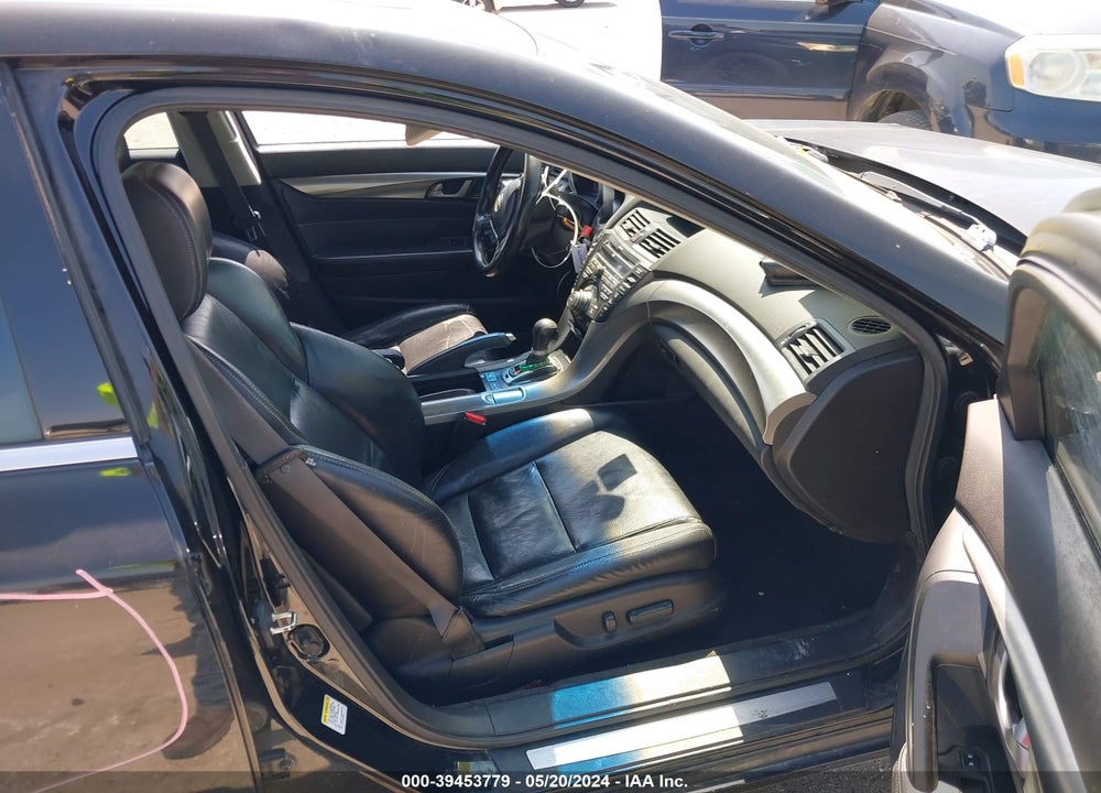 2011 ACURA TL 3.7 VIN: 19UUA9F57BA002493