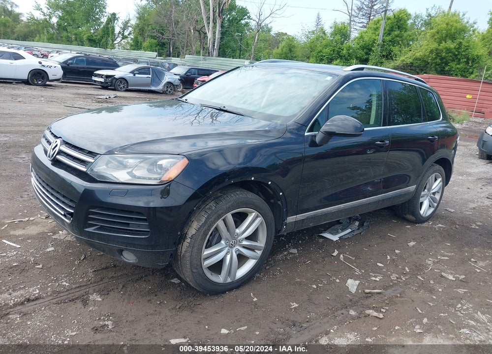 2013 VOLKSWAGEN TOUAREG VR6 EXECUTIVE VIN: WVGEF9BP1DD002448