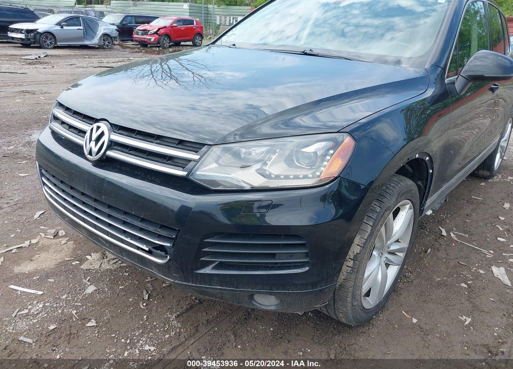 2013 VOLKSWAGEN TOUAREG VR6 EXECUTIVE VIN: WVGEF9BP1DD002448