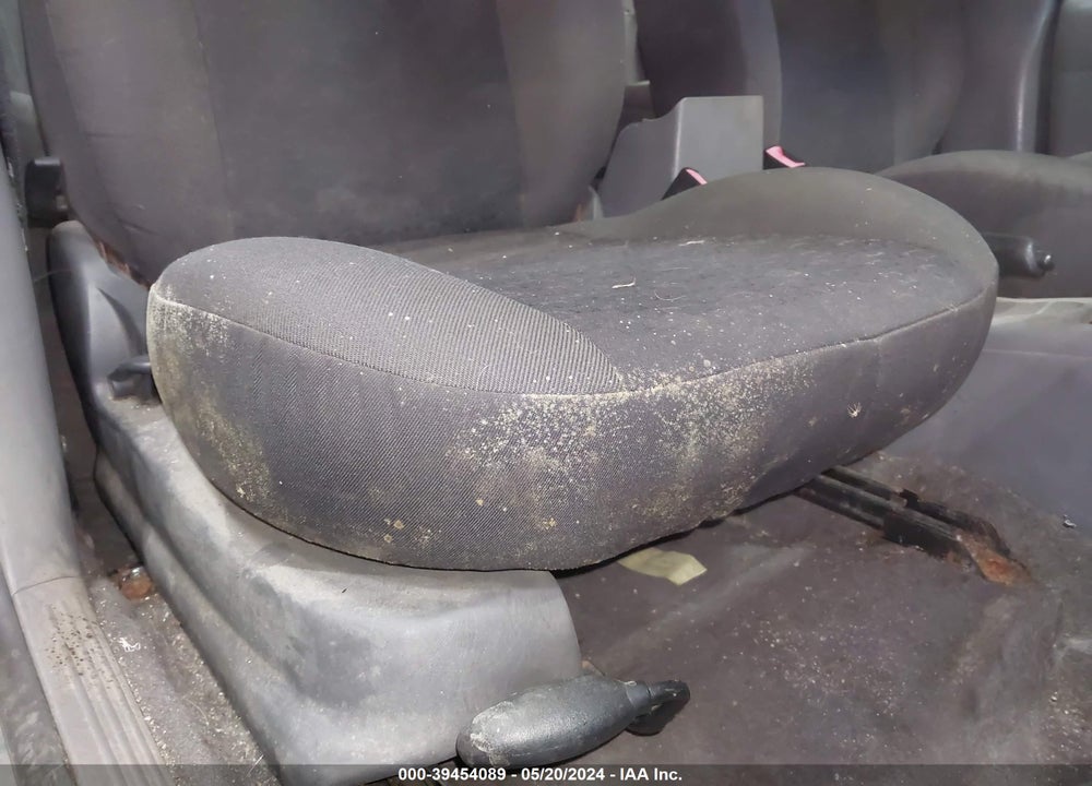 2000 FORD FOCUS SE VIN: 1FAFP343XYW310991