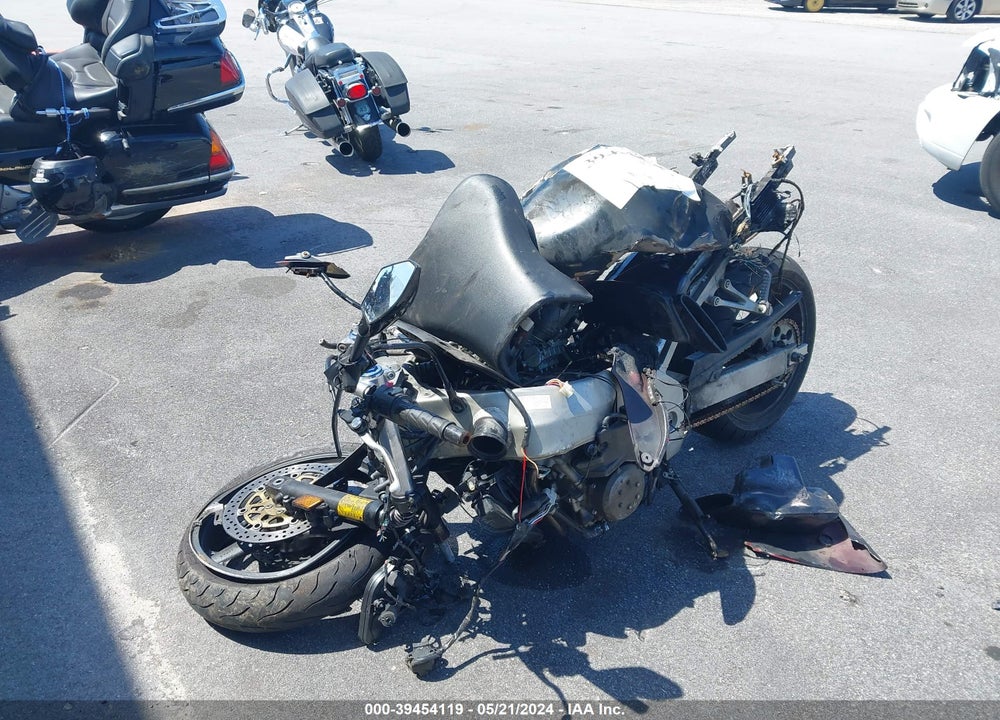 1998 KAWASAKI ZX900 C VIN: JKAZX2C1XWA003682