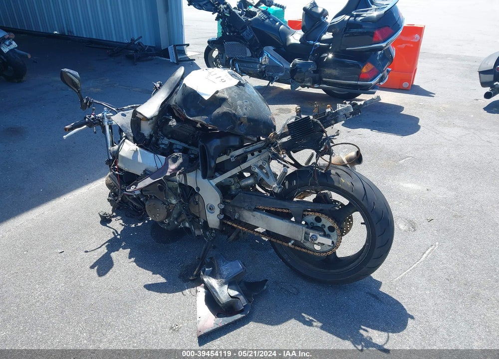 1998 KAWASAKI ZX900 C VIN: JKAZX2C1XWA003682