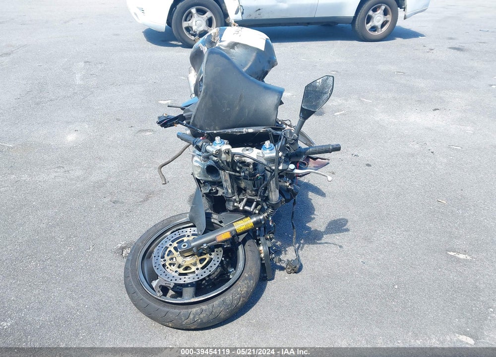 1998 KAWASAKI ZX900 C VIN: JKAZX2C1XWA003682