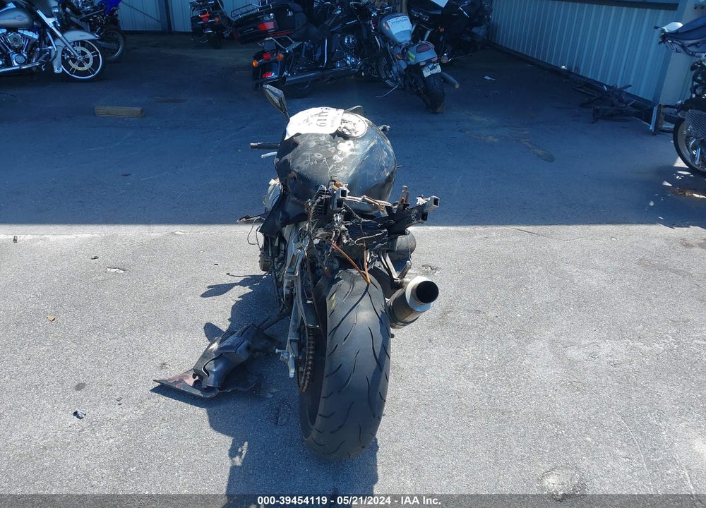 1998 KAWASAKI ZX900 C VIN: JKAZX2C1XWA003682