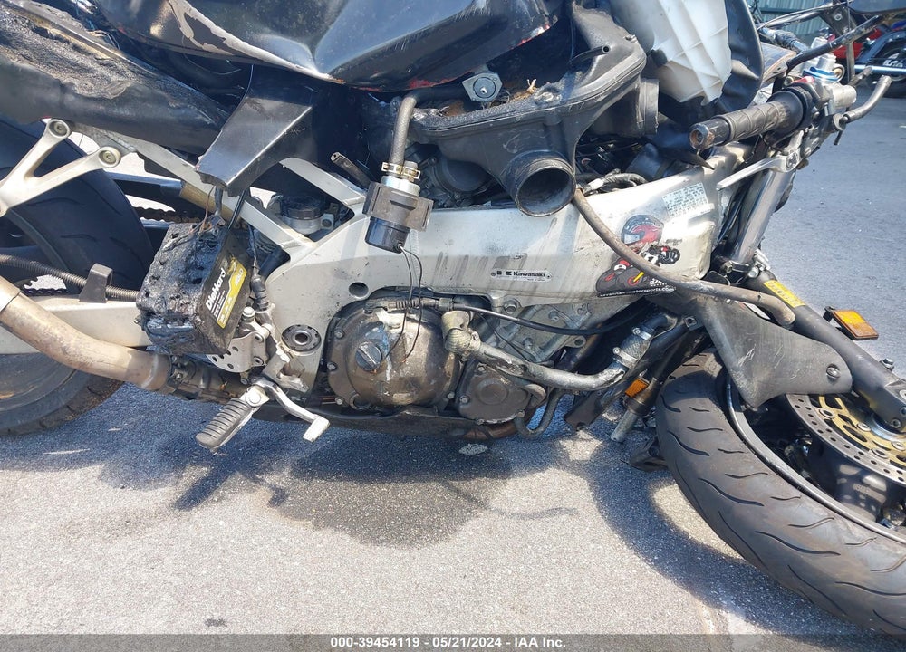 1998 KAWASAKI ZX900 C VIN: JKAZX2C1XWA003682