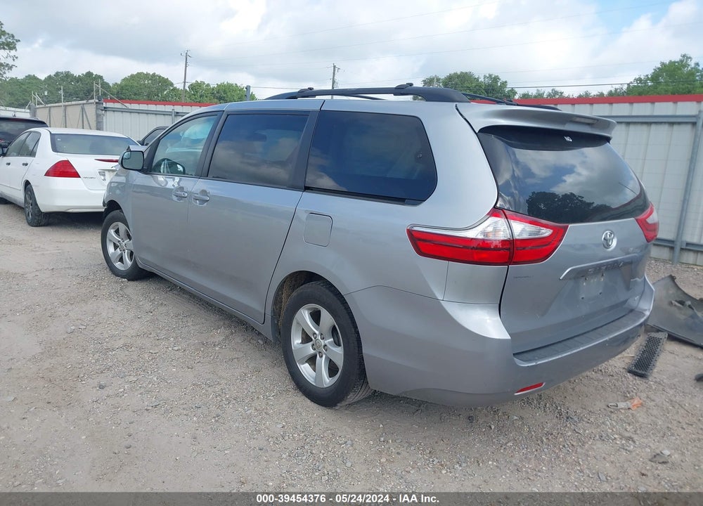 2017 TOYOTA SIENNA LE 8 PASSENGER VIN: 5TDKZ3DC9HS886395