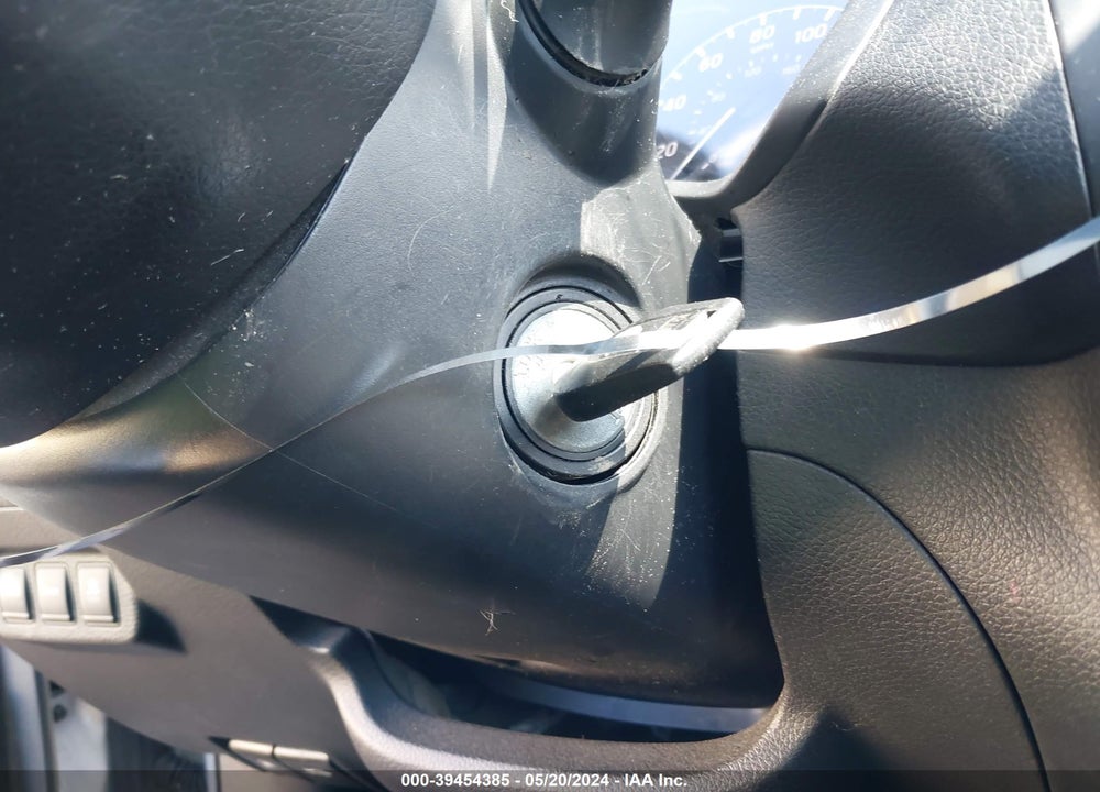 2015 NISSAN SENTRA S VIN: 3N1AB7AP9FY383201