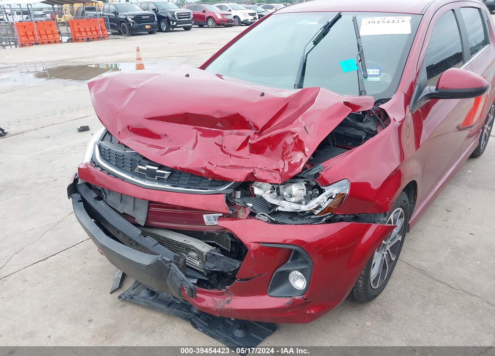 2020 CHEVROLET SONIC FWD  LT 5-DOOR VIN: 1G1JD6SB8L4139020