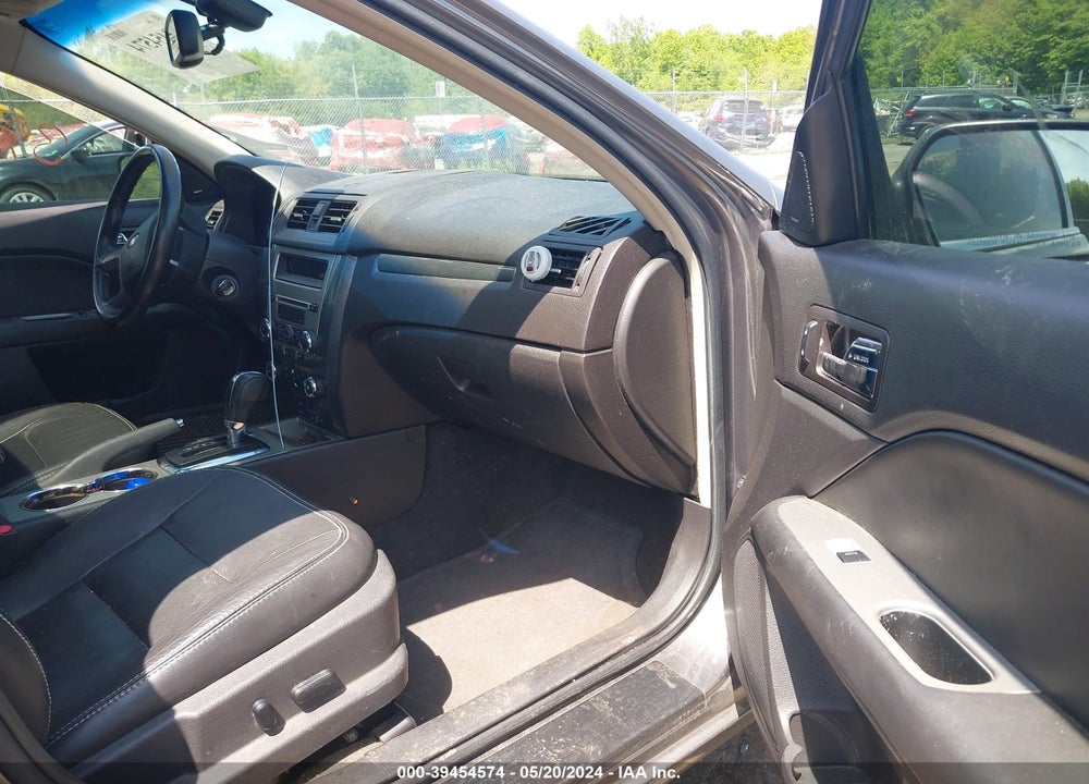 2011 FORD FUSION VIN: 3FAHP0JG1BR151268
