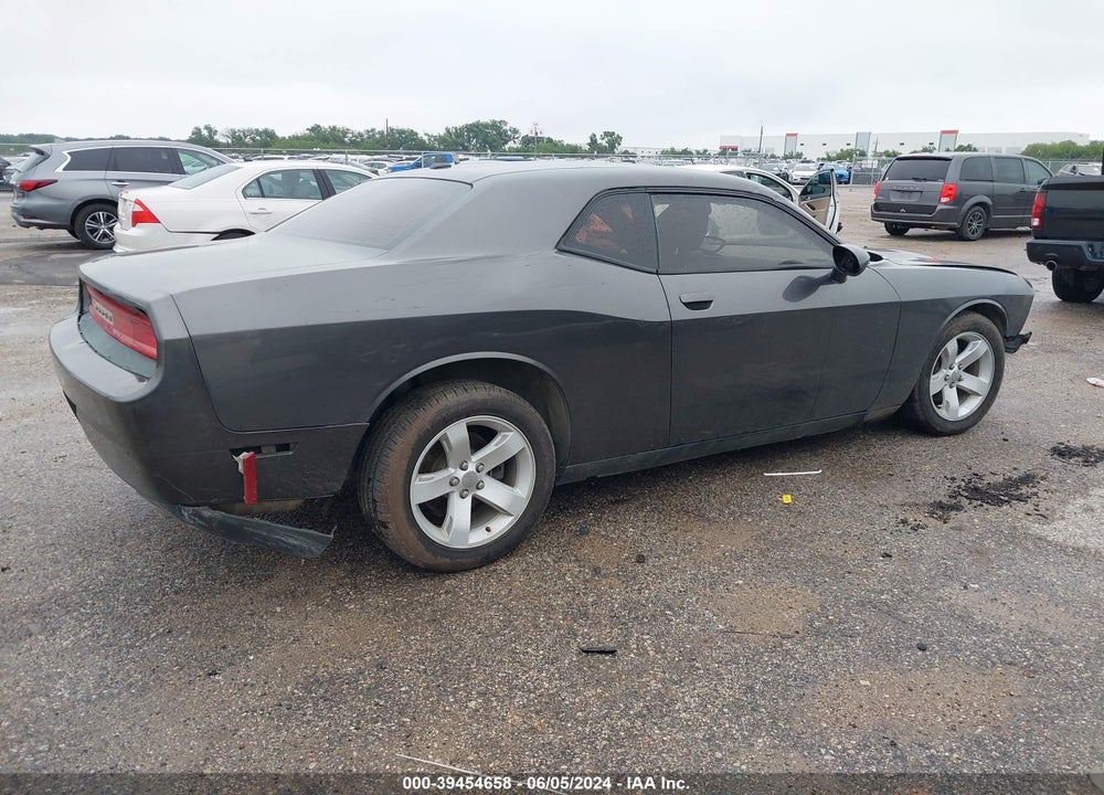 2014 DODGE CHALLENGER SXT VIN: 2C3CDYAG2EH311531