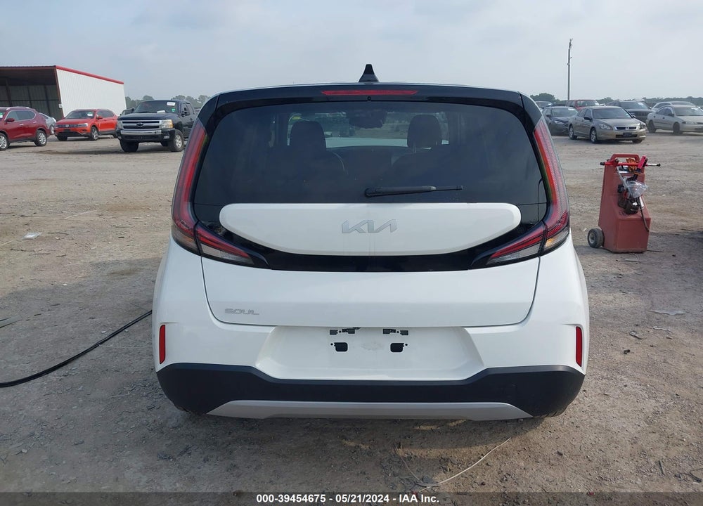 2023 KIA SOUL !/+/S VIN: KNDJ23AU6P7217037