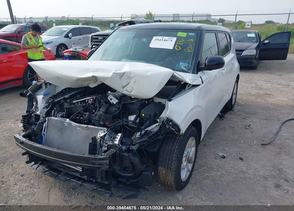 2023 KIA SOUL !/+/S VIN: KNDJ23AU6P7217037