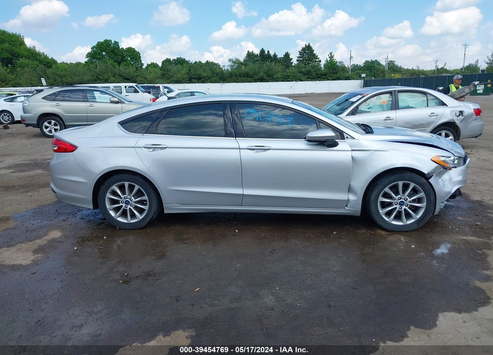 2017 FORD FUSION SE VIN: 3FA6P0H77HR164242