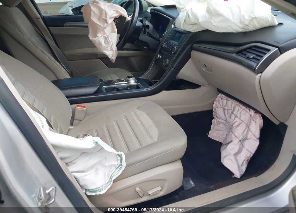 2017 FORD FUSION SE VIN: 3FA6P0H77HR164242