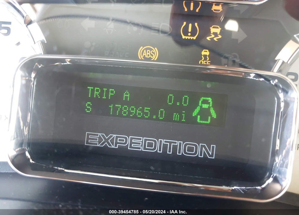 2014 FORD EXPEDITION XLT VIN: 1FMJU1H52EEF18390
