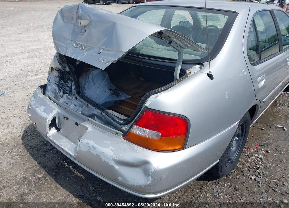 1999 NISSAN ALTIMA GLE/GXE/SE/SE-L/XE VIN: 1N4DL01D6XC239027