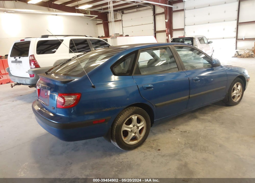 2005 HYUNDAI ELANTRA GLS/GT VIN: KMHDN56D25U136846