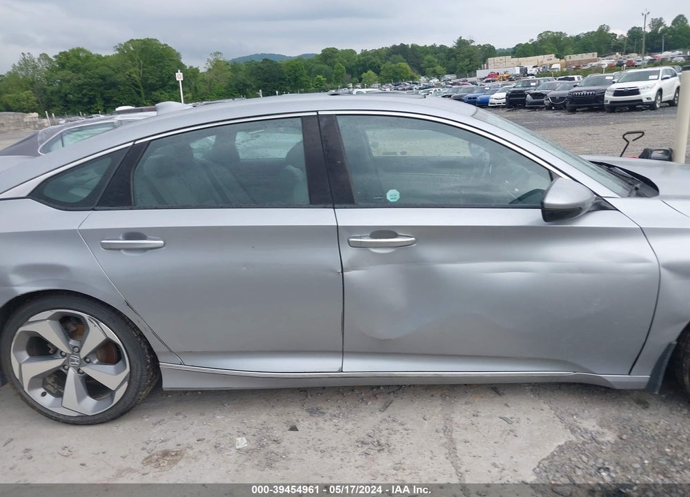 2018 HONDA ACCORD TOURING VIN: 1HGCV1F90JA110280