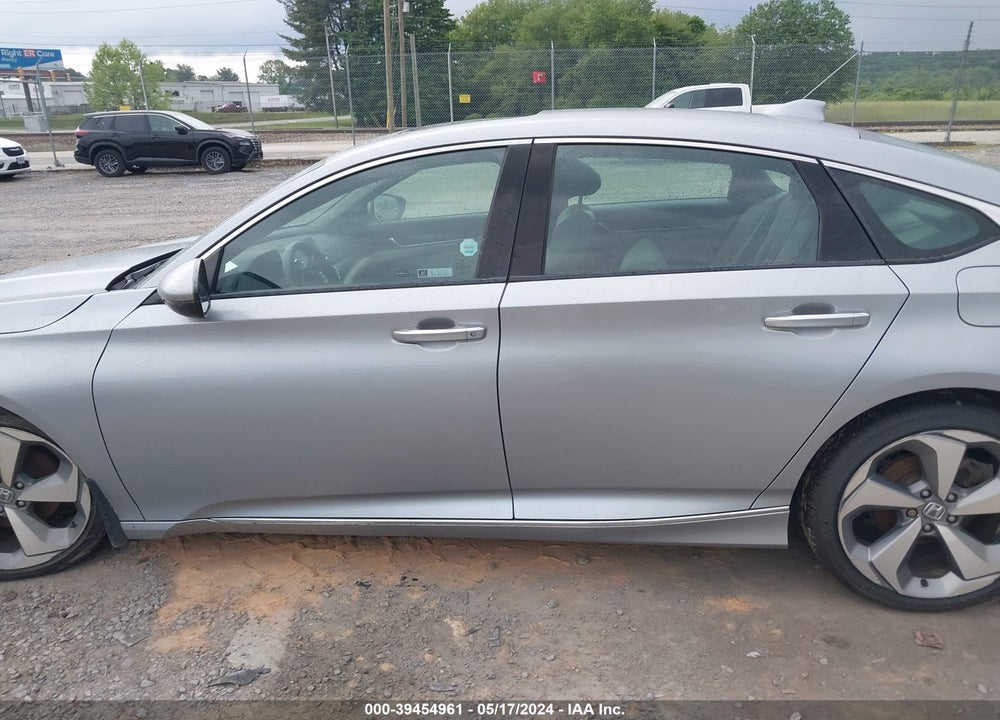 2018 HONDA ACCORD TOURING VIN: 1HGCV1F90JA110280