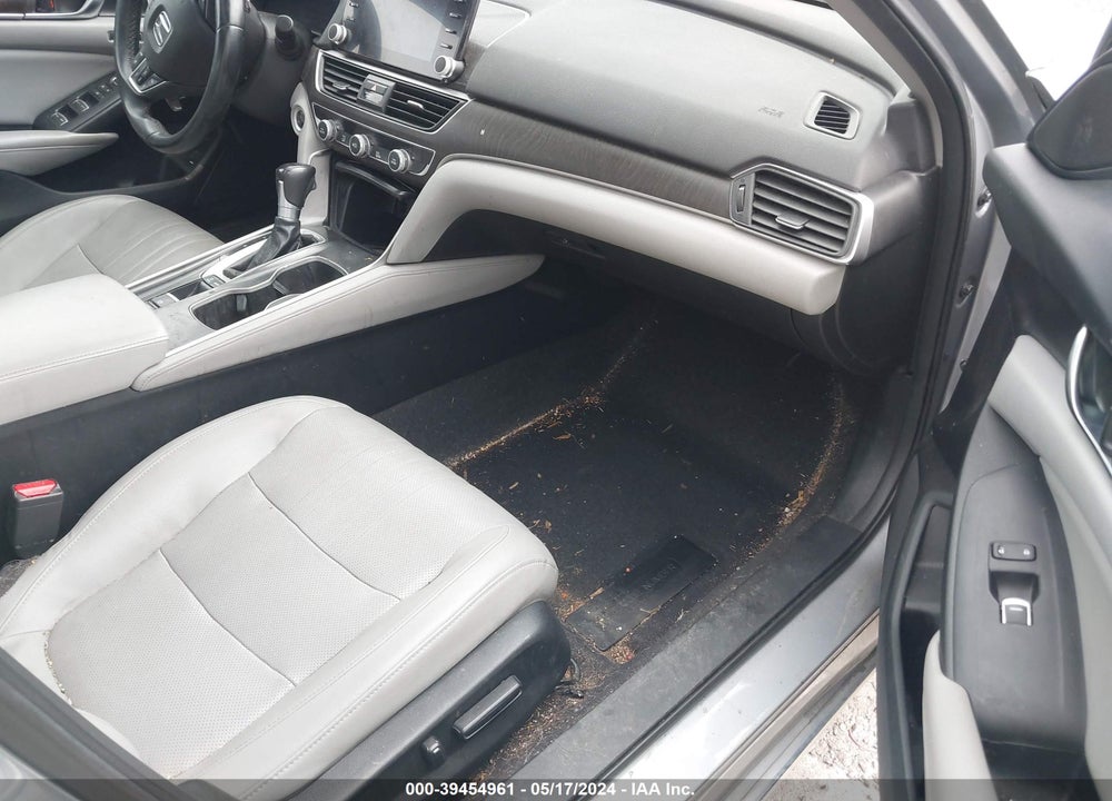 2018 HONDA ACCORD TOURING VIN: 1HGCV1F90JA110280