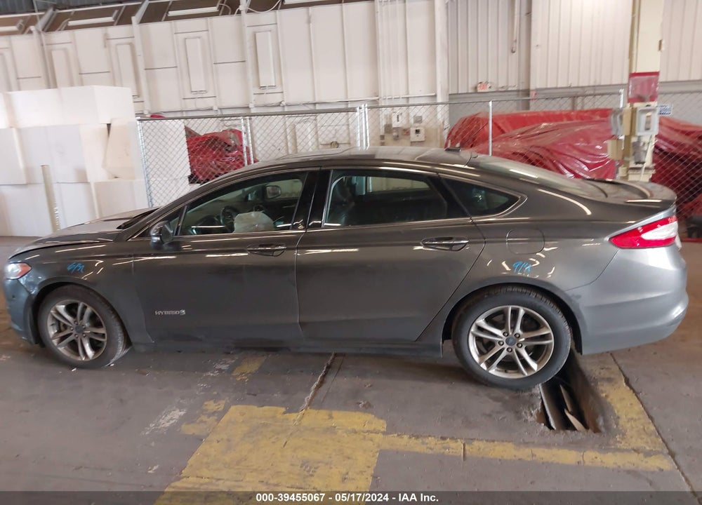 2016 FORD FUSION HYBRID TITANIUM VIN: 3FA6P0RU0GR157832