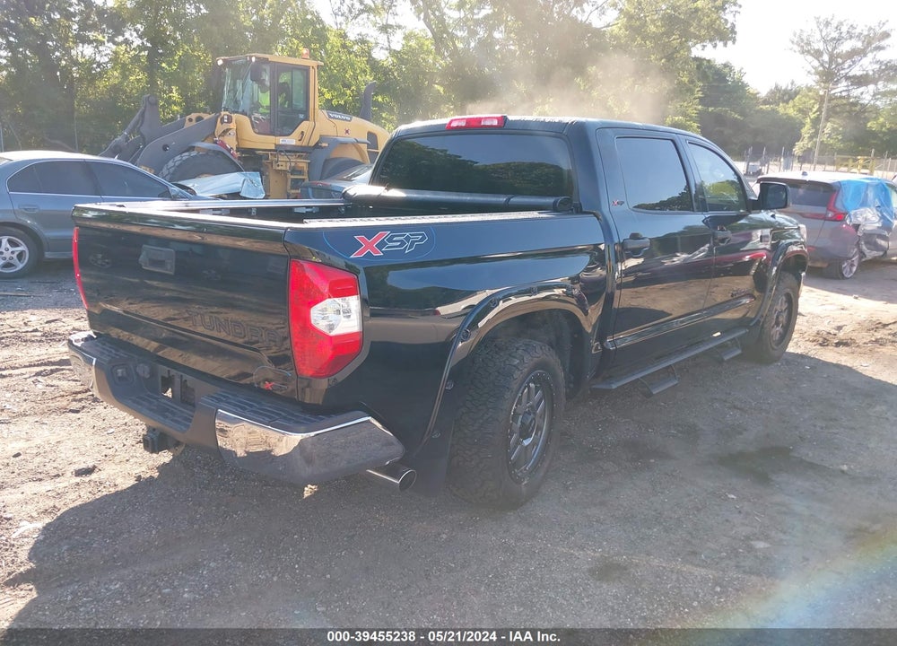 2018 TOYOTA TUNDRA SR5 5.7L V8 VIN: 5TFDW5F13JX699095
