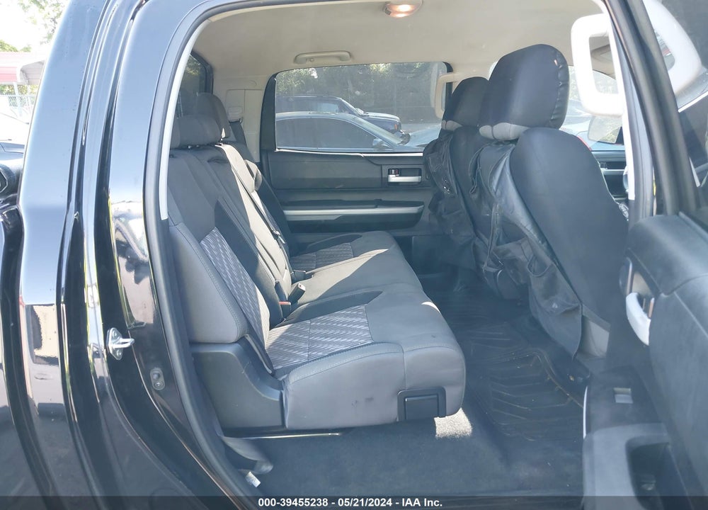 2018 TOYOTA TUNDRA SR5 5.7L V8 VIN: 5TFDW5F13JX699095
