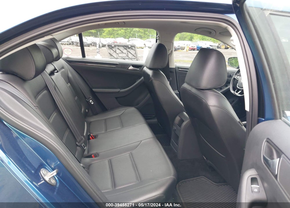 2017 VOLKSWAGEN JETTA 1.8T SEL/1.8T SEL PREMIUM VIN: 3VWL17AJ5HM410941