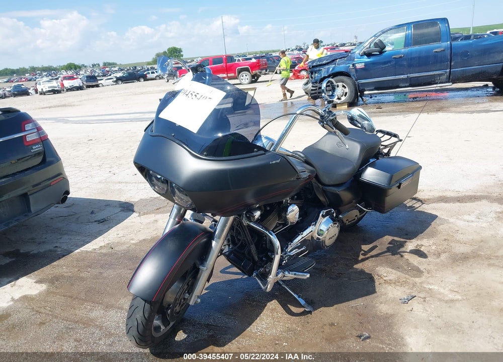 2013 HARLEY-DAVIDSON FLTRX ROAD GLIDE CUSTOM VIN: 1HD1KHM15DB686125