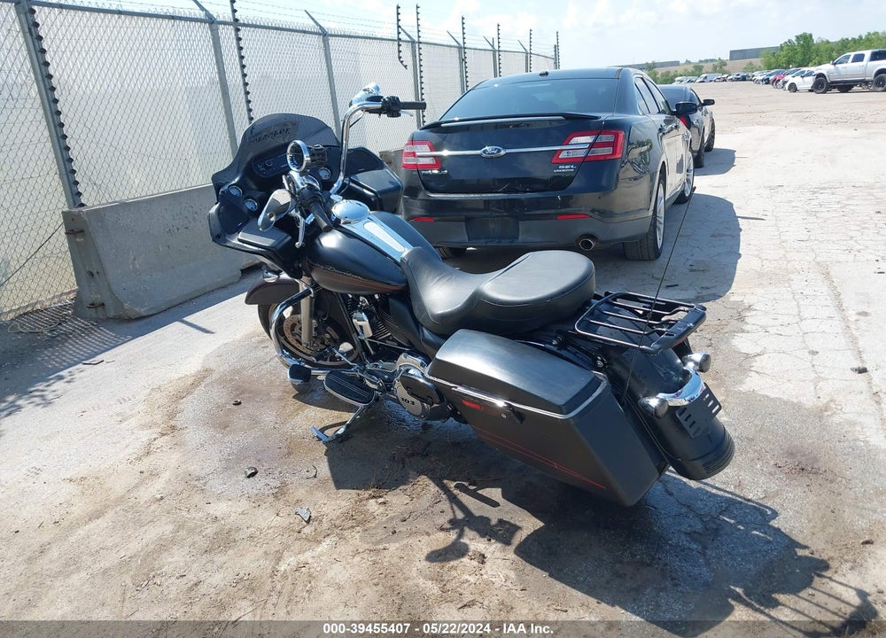 2013 HARLEY-DAVIDSON FLTRX ROAD GLIDE CUSTOM VIN: 1HD1KHM15DB686125