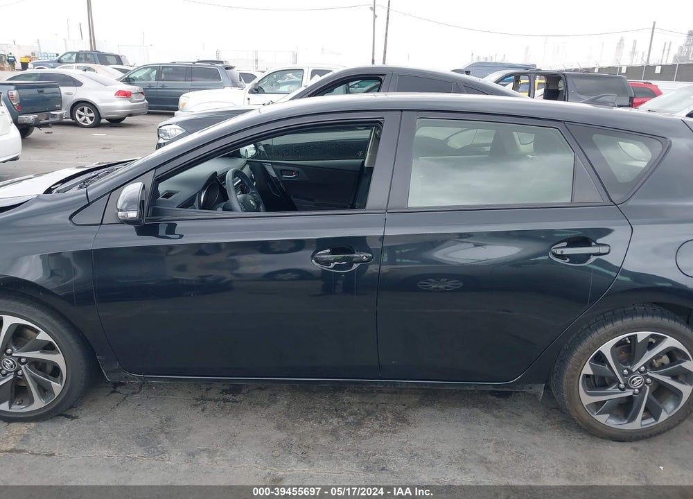 2018 TOYOTA COROLLA IM VIN: JTNKARJE1JJ559892