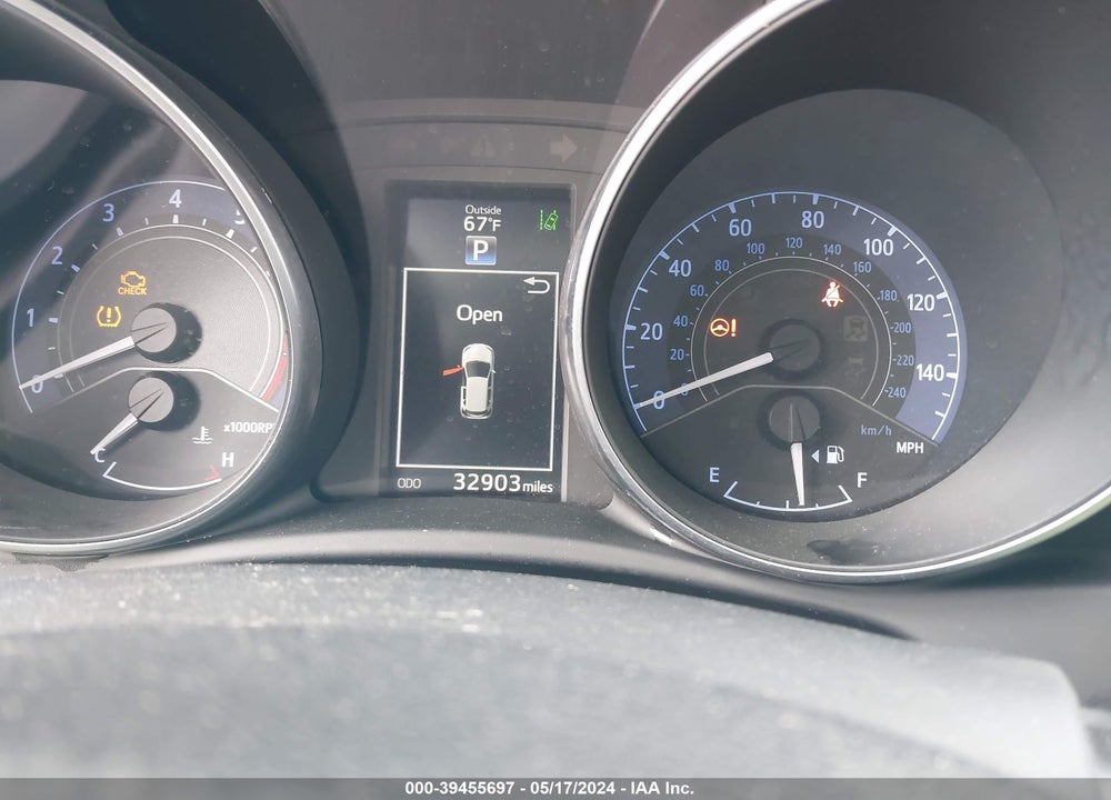 2018 TOYOTA COROLLA IM VIN: JTNKARJE1JJ559892