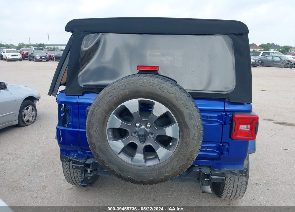 2018 JEEP WRANGLER UNLIMITED SAHARA 4X4 VIN: 1C4HJXEN7JW327782